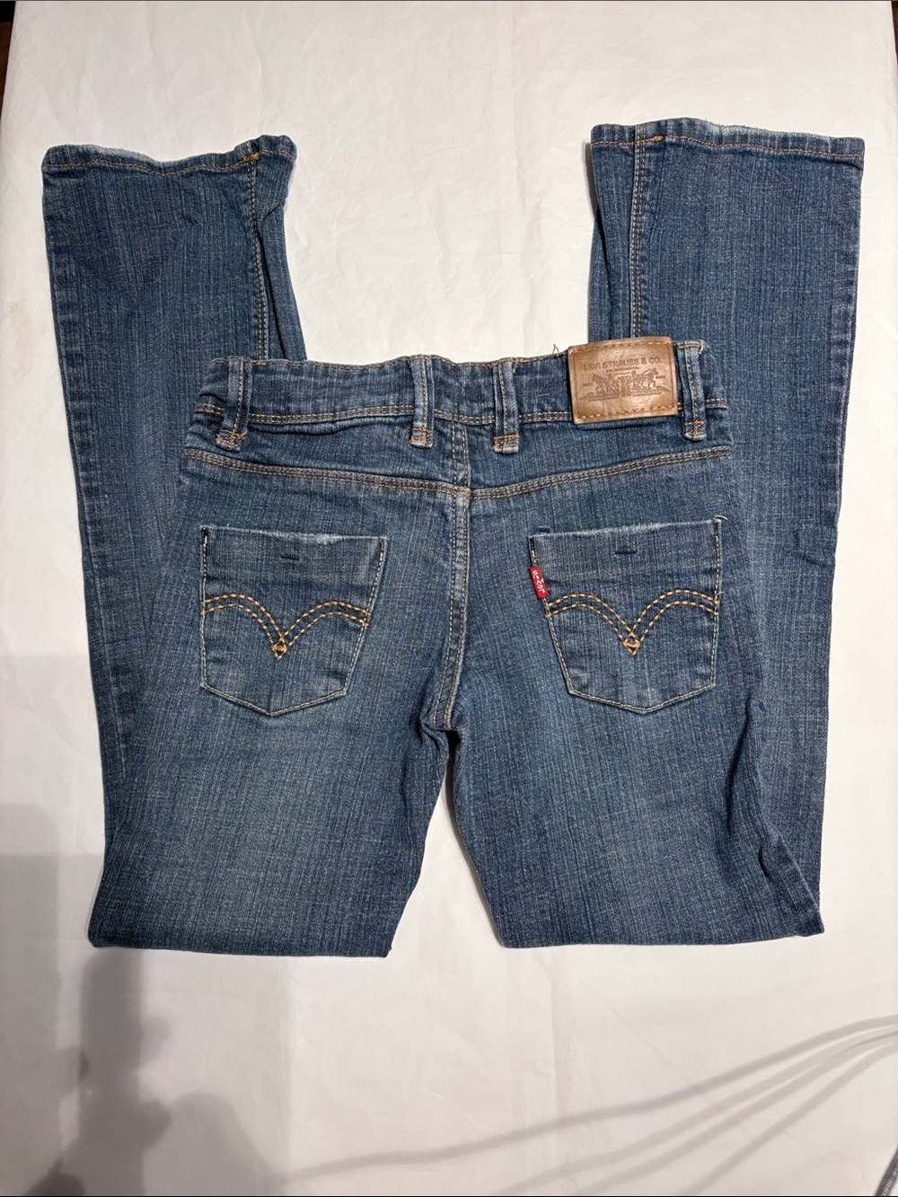 EUC Sz 12 slim girls Levi's Dark Blue Straight Leg Jeans w Signature Back Pocket